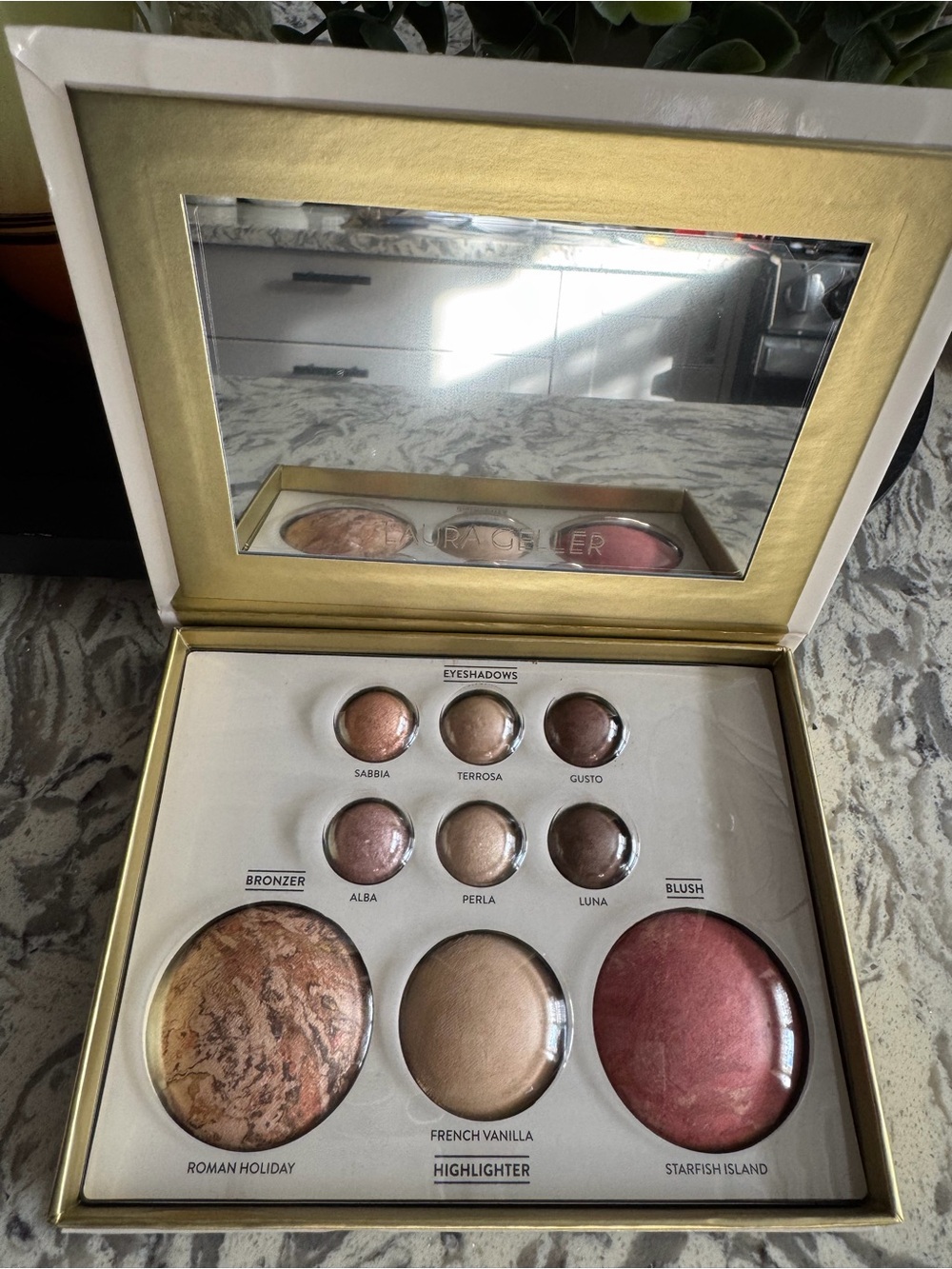 Laura Geller Teal & Pink Eyeshadow Palette and Mascara Set - Picture 2 of 13